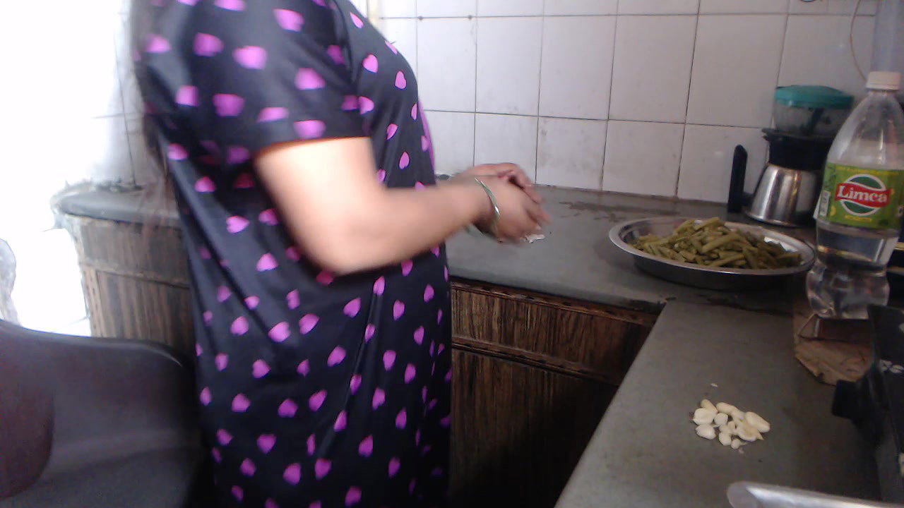 Stripchat-Public.Show-c-Amritanikhill-2024.05.08.040153