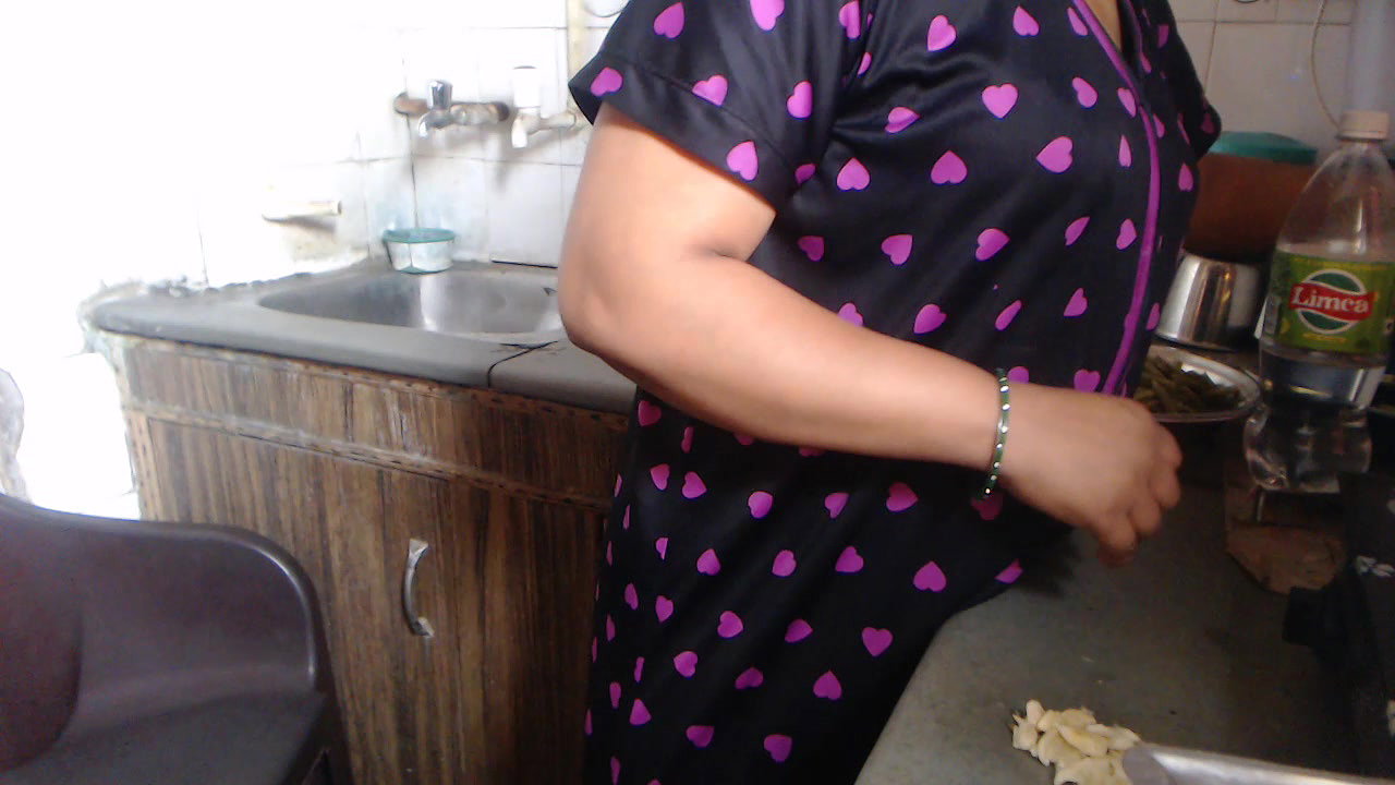 Stripchat-Public.Show-c-Amritanikhill-2024.05.08.040153