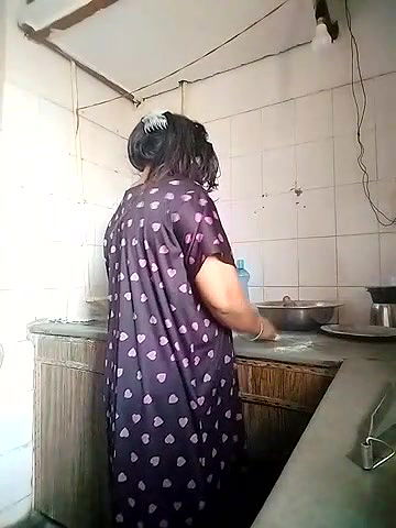 Stripchat-Public.Show-c-Amritanikhill-2024.05.03.050853