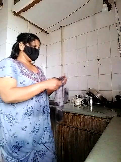 Stripchat-Public.Show-c-Amritanikhill-2024.05.01.030415