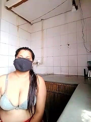 Stripchat-Public.Show-c-Amritanikhill-2024.04.29.033527