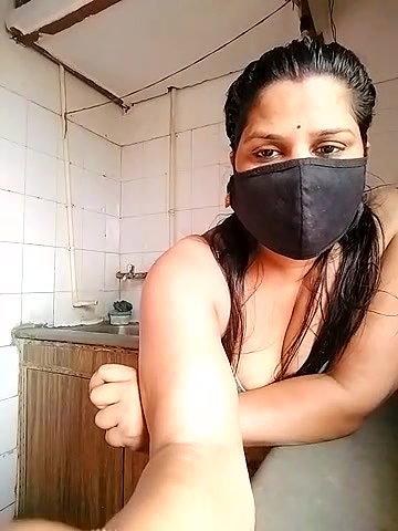 Stripchat-Public.Show-c-Amritanikhill-2024.04.29.015702