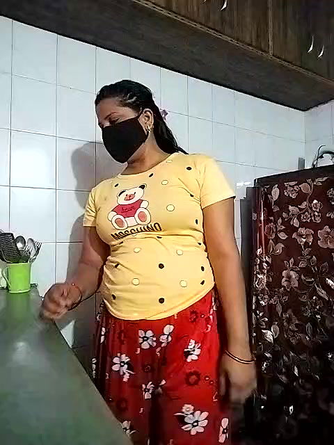 Stripchat-Public.Show-c-Amritanikhill-2024.04.29.012157