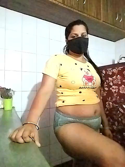 Stripchat-Public.Show-c-Amritanikhill-2024.04.29.010923