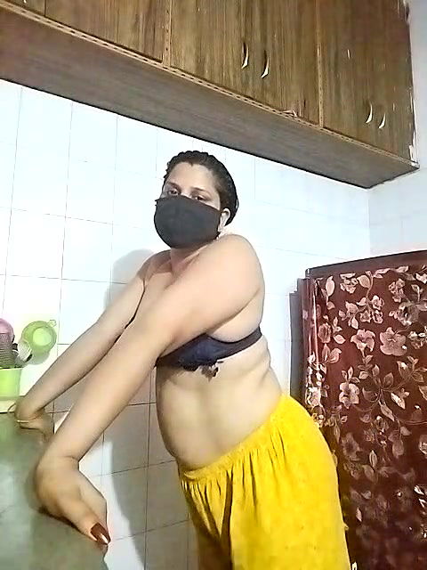 Stripchat-Public.Show-c-Amritanikhill-2024.04.27.150955