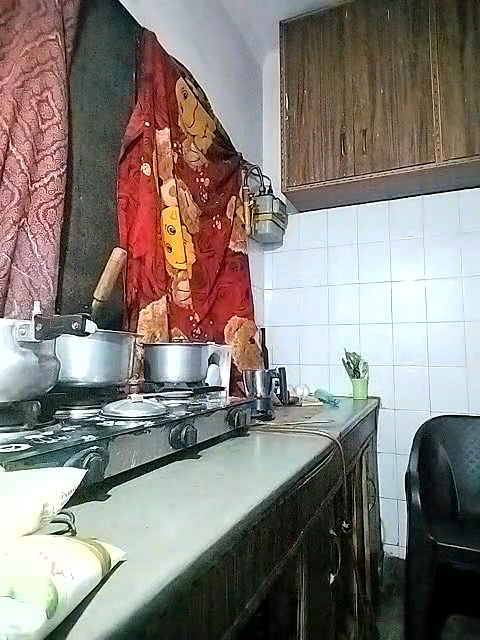 Stripchat-Public.Show-c-Amritanikhill-2024.04.23.143325