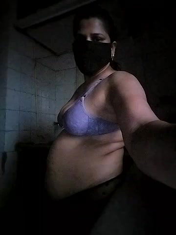 Stripchat-Public.Show-c-Amritanikhill-2024.04.23.113100