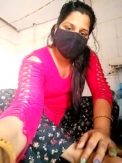 Stripchat-Public.Show-c-Amritanikhill-2024.04.22.034245