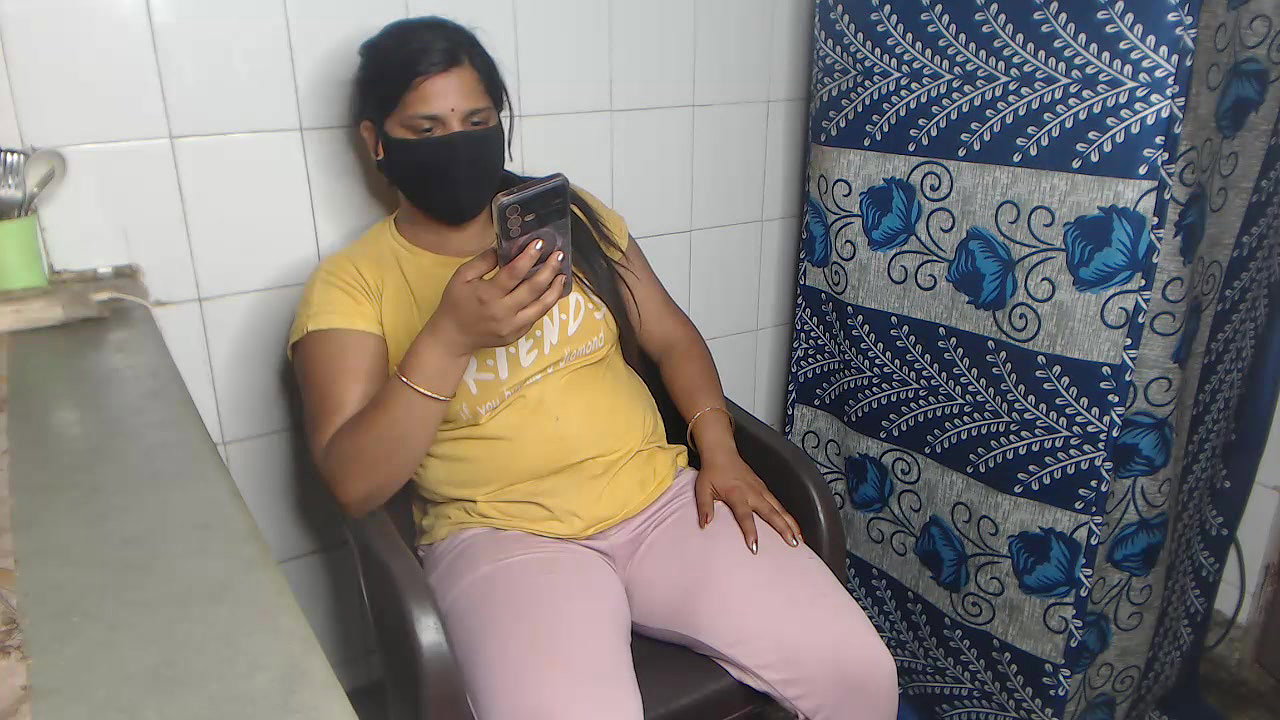 Stripchat-Public.Show-c-Amritanikhill-2024.04.12.145047