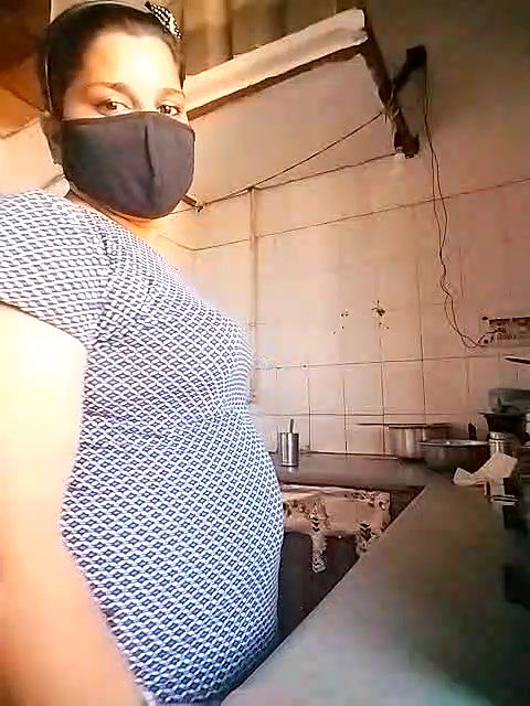 Stripchat-Public.Show-c-Amritanikhill-2024.03.07.112051