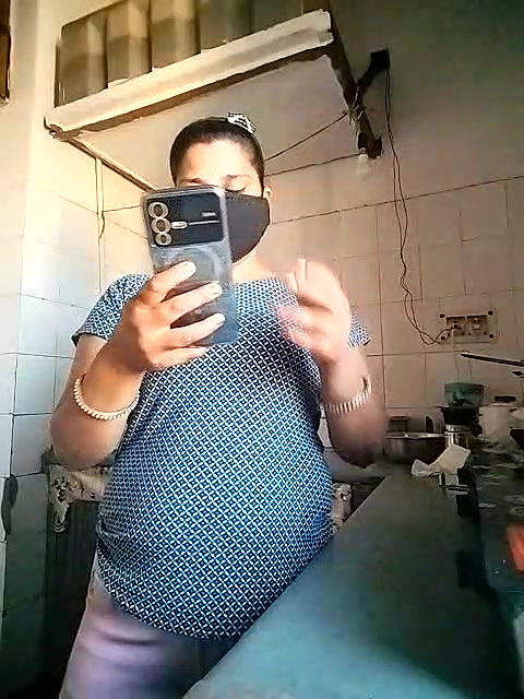 Stripchat-Public.Show-c-Amritanikhill-2024.03.07.112051