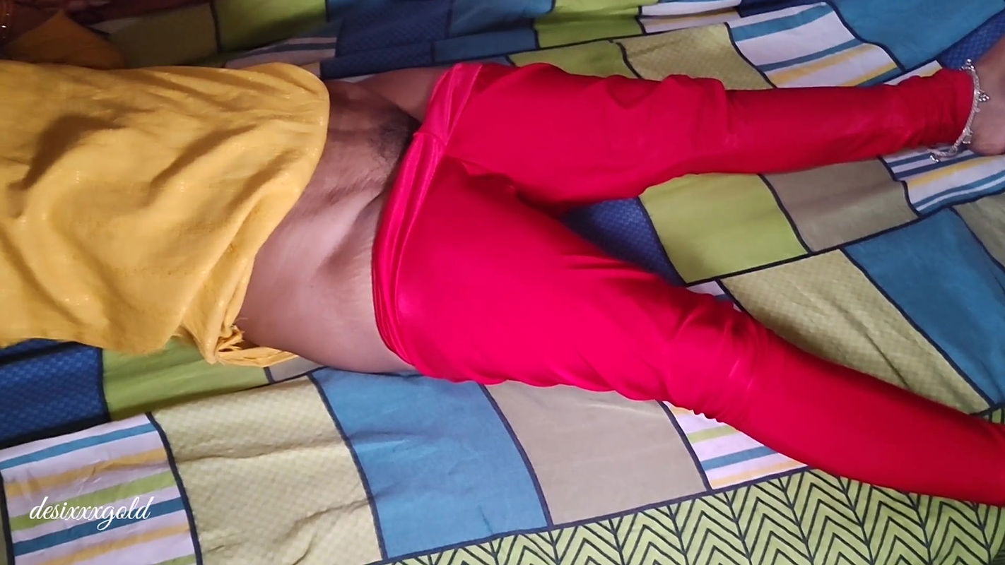 Desi Indian wife husband hard anal sex Cream pai sex videos Desi Indian wife ki full gand ki chudai