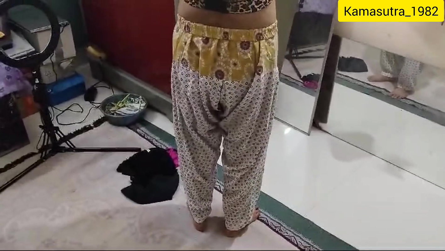 Final fashion project goes wrong with stepmom ending with hardcore sex