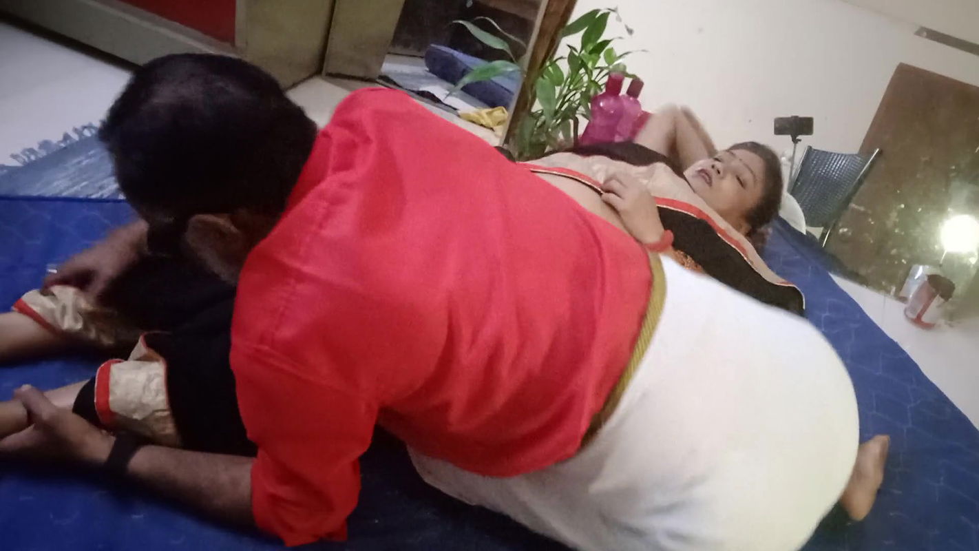 Fuck her sister in law hard core sex tiny pussy ,hot boobs,nippal,hard cock,dic