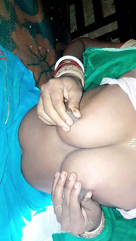 Indian bhabhi fingerings sex