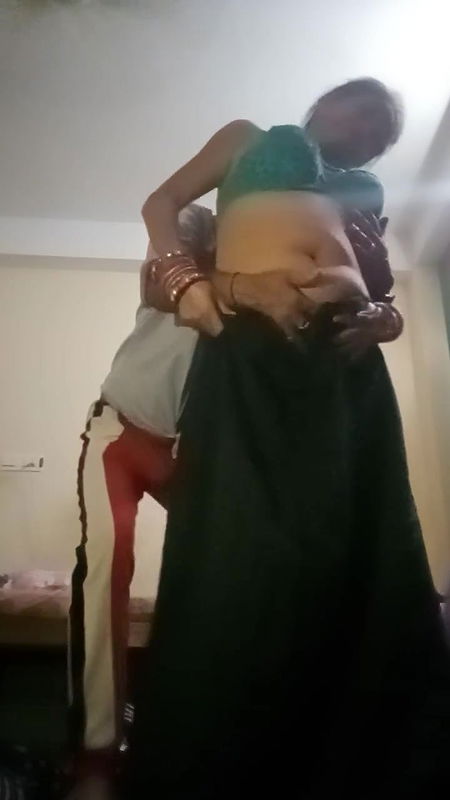 Indian Sexy lady with her grand uncle for play hand job Sexy lady pussy,boobs, nippal