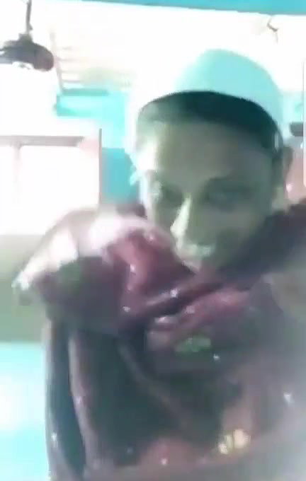 Desi horny maami Showing