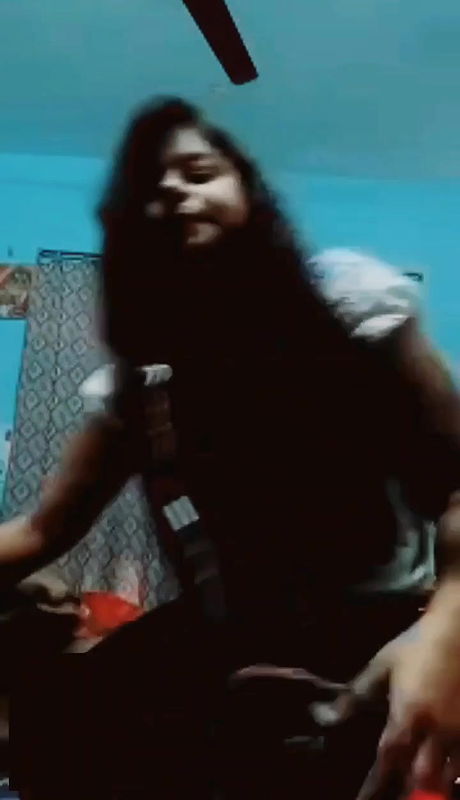 Cute gf quickly showing boobs