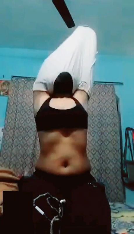 Cute gf quickly showing boobs