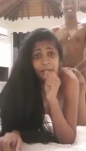 Desi Br0 Sis HOme qukie Doggy