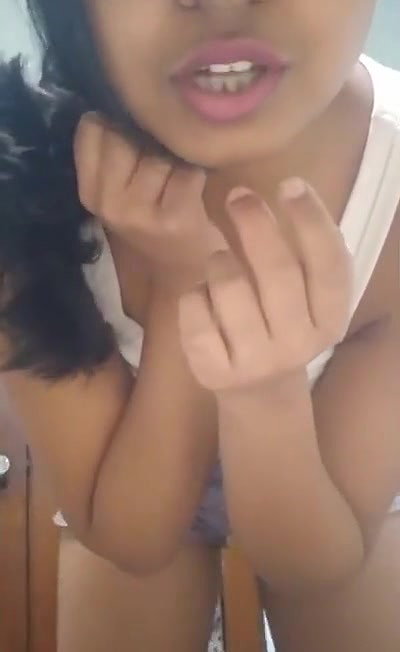 Desi Cute College Girl Teasing