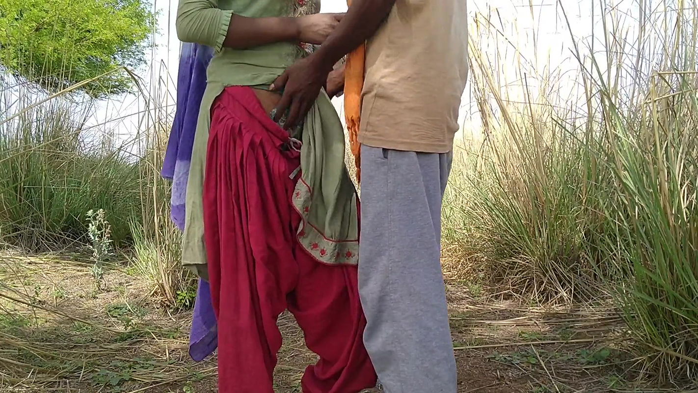 gave the pleasure of sex with hot sister-in-law to my younger sister’s future husband. He put a condition in front of me that i