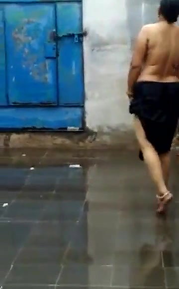 Desi Bhabhi shows to devr niceee