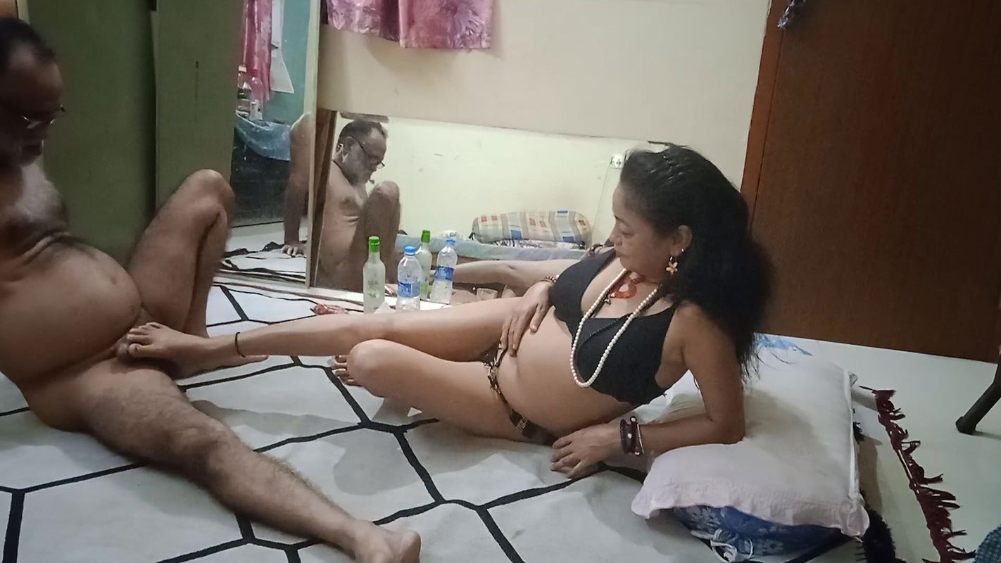 Jiya ji and sali,for play her sexual orientation parts,hot boobs,clit,nippal, pussy sexy sali