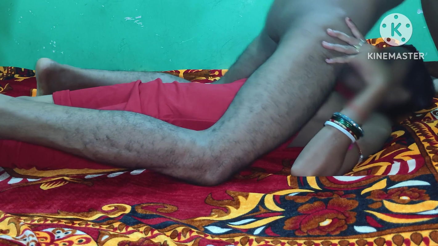 Nisha bhabhi pati ko Dhokha de rahi hai Patti ka dost ke sath gand chudai video