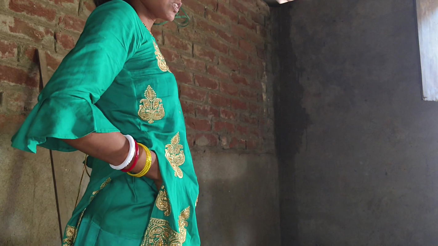 Watch the video of a business Bali Bihari Randi Bhabhi a room in Bengal on rent, Bali Bhabhi said my husband does not earn