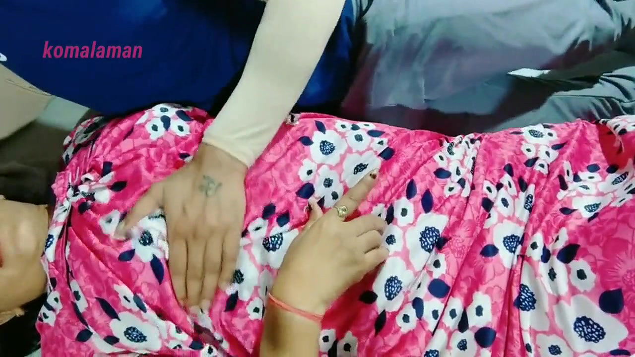 Sadi sudha aurat pati ko dhoka dekar padosi se chudi