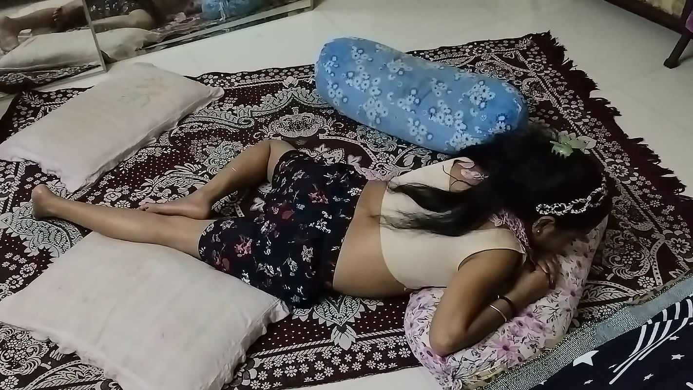 1st part sexy’ bhabhi sucking foreplay her step father hot nipple tiny pussy boobs