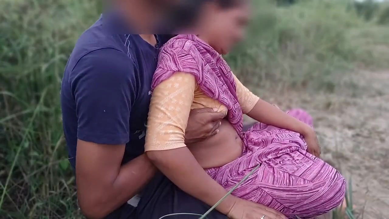 Female Teacher in village with her Student outdoor Fucked, student ka kala Lund medam bahut acha lga or chudwne jungal, Full HD