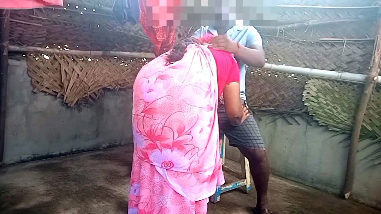 Indian Saree aunty very hot fuck in young boy