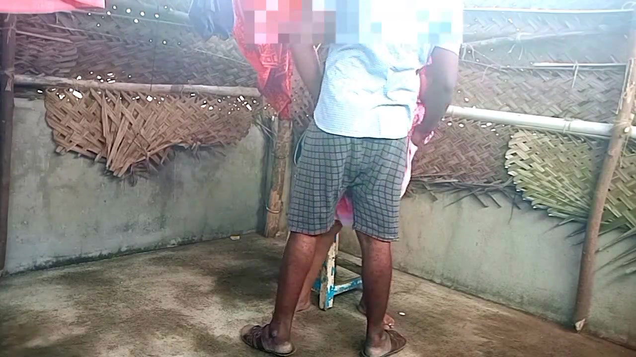 Indian Saree aunty very hot fuck in young boy