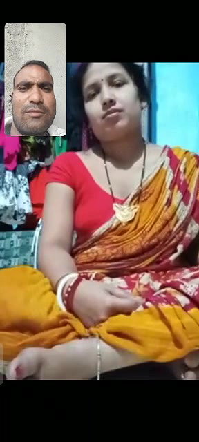 Sexy Bhabhi Mastrubating By Brinjal On Vc