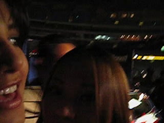 SunnyLeone_party_time