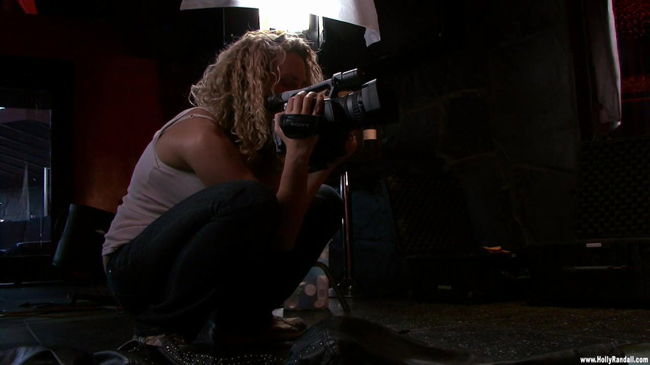 SunnyLeone_hr_sunnyleonebts_high