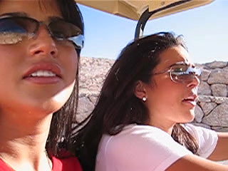 SunnyLeone_friend_hotel_hi