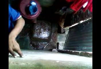 IndianSexVideoz_devar_filming_her_bhabhi_shower_mms