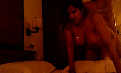 IndianSexVideoz_apni_married_ex_gf_ko_choda_hubby_away