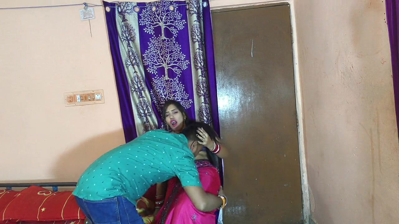 Indian hot beautiful Bengali bhabhi hardcore fucking with her husband’s friend