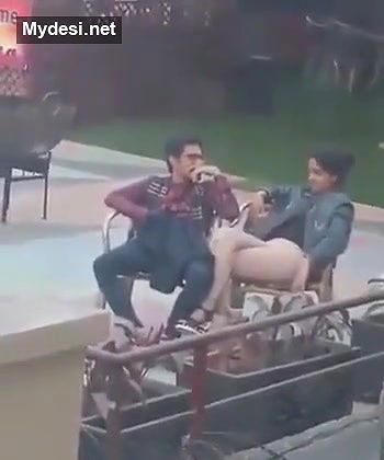 Desi lover fun on open space