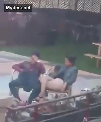 Desi lover fun on open space