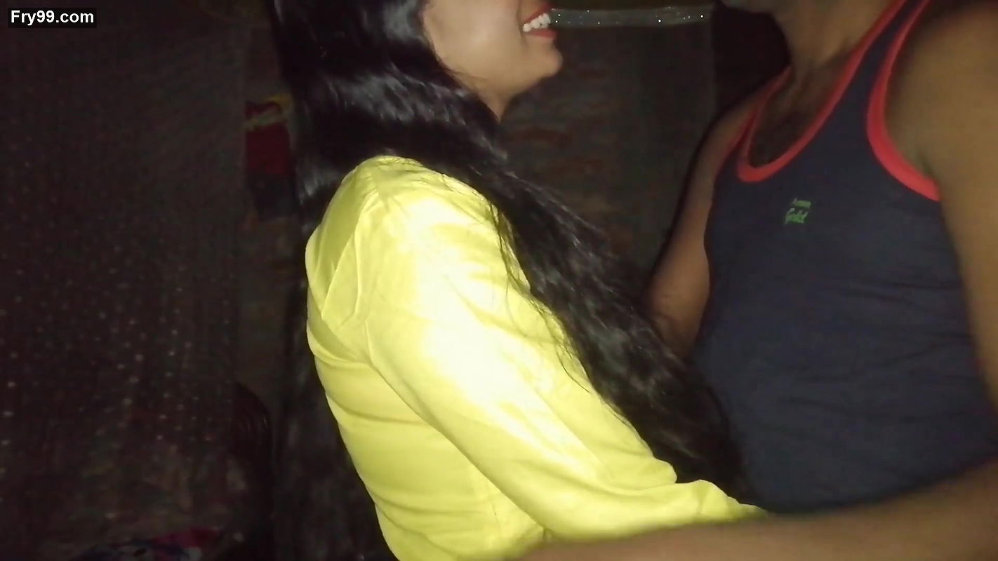 Riya Bhabi Aaj Aapna Husband Ko Gar Aur Boobs Chusaya Fir Chudai Kiya