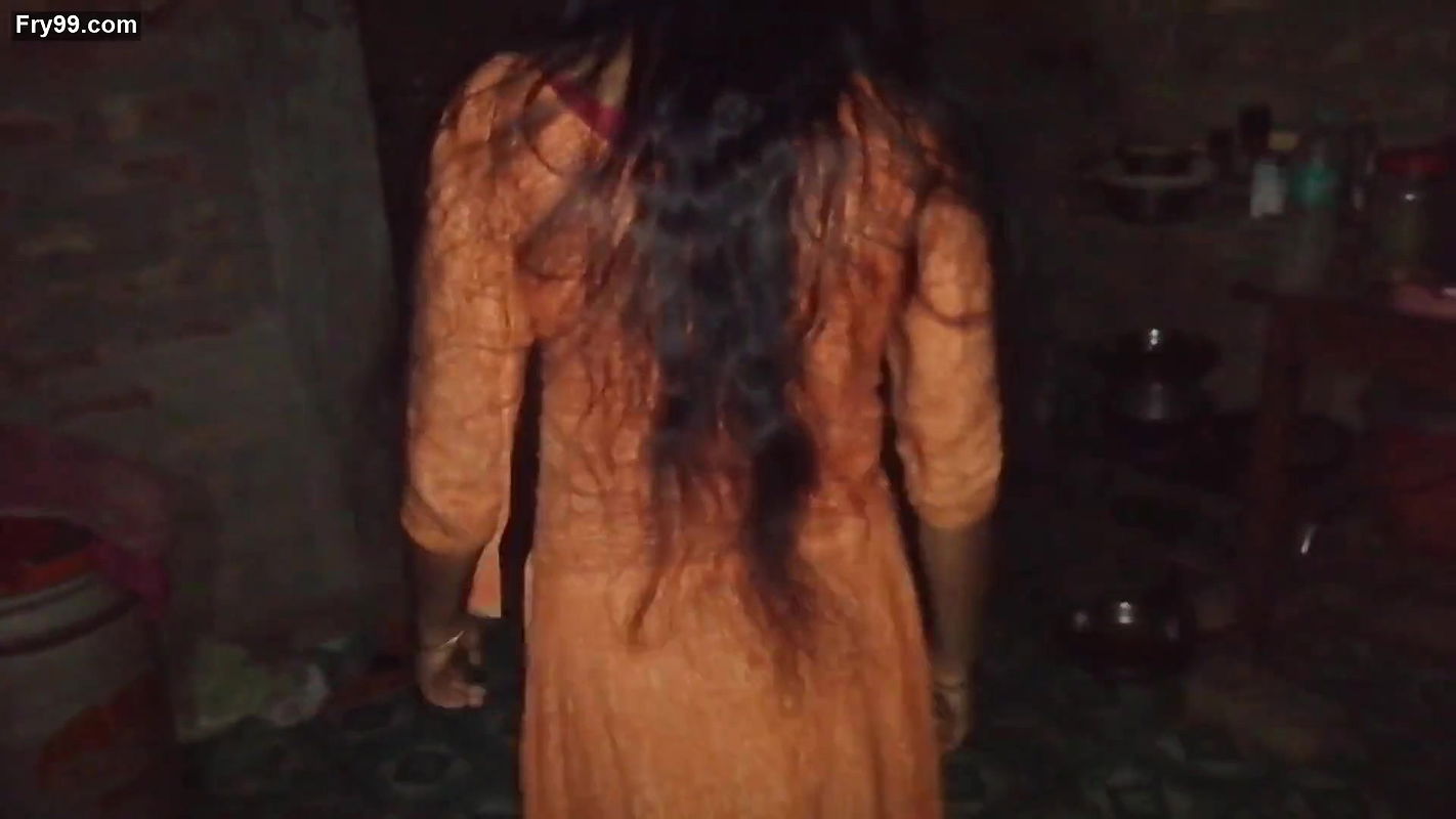 Sexy Riya Ko Aaj Kondom Laga Ke Chudai Kiya