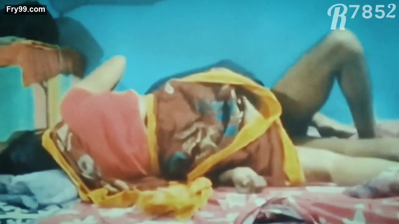 Desi village bhabi fucking mid night