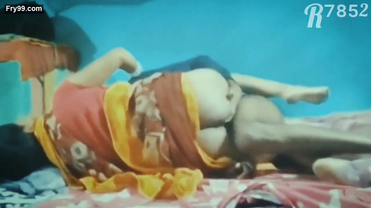 Desi village bhabi fucking mid night