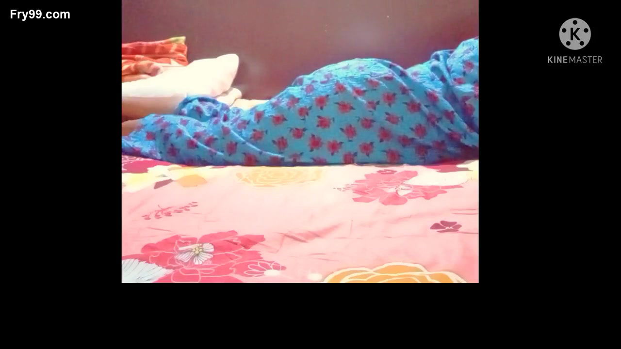 Brother fuck sister while massaging with clear hindi audio