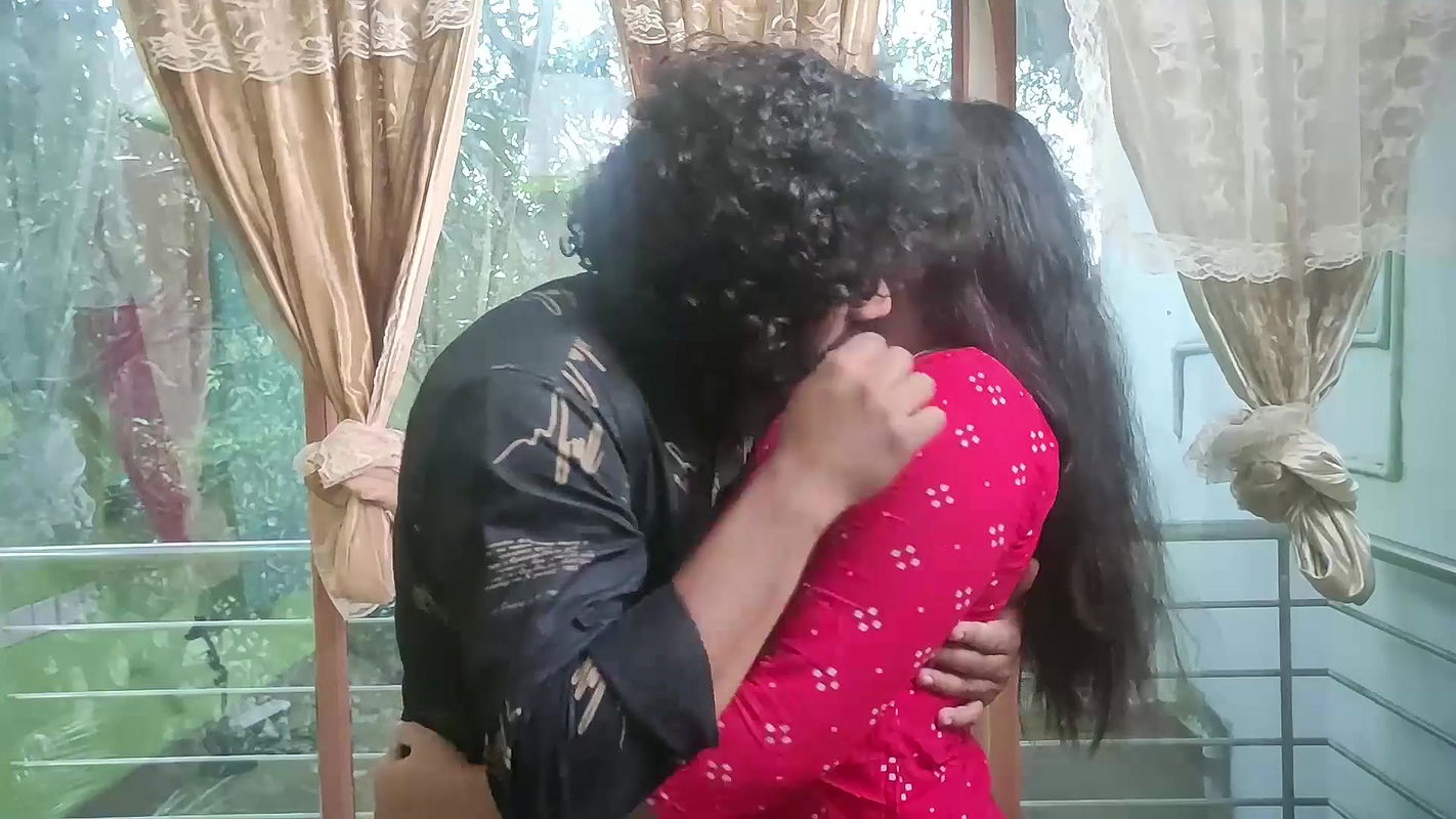 Hot wife kissed and ass grabbing boob pressed by her husband part2